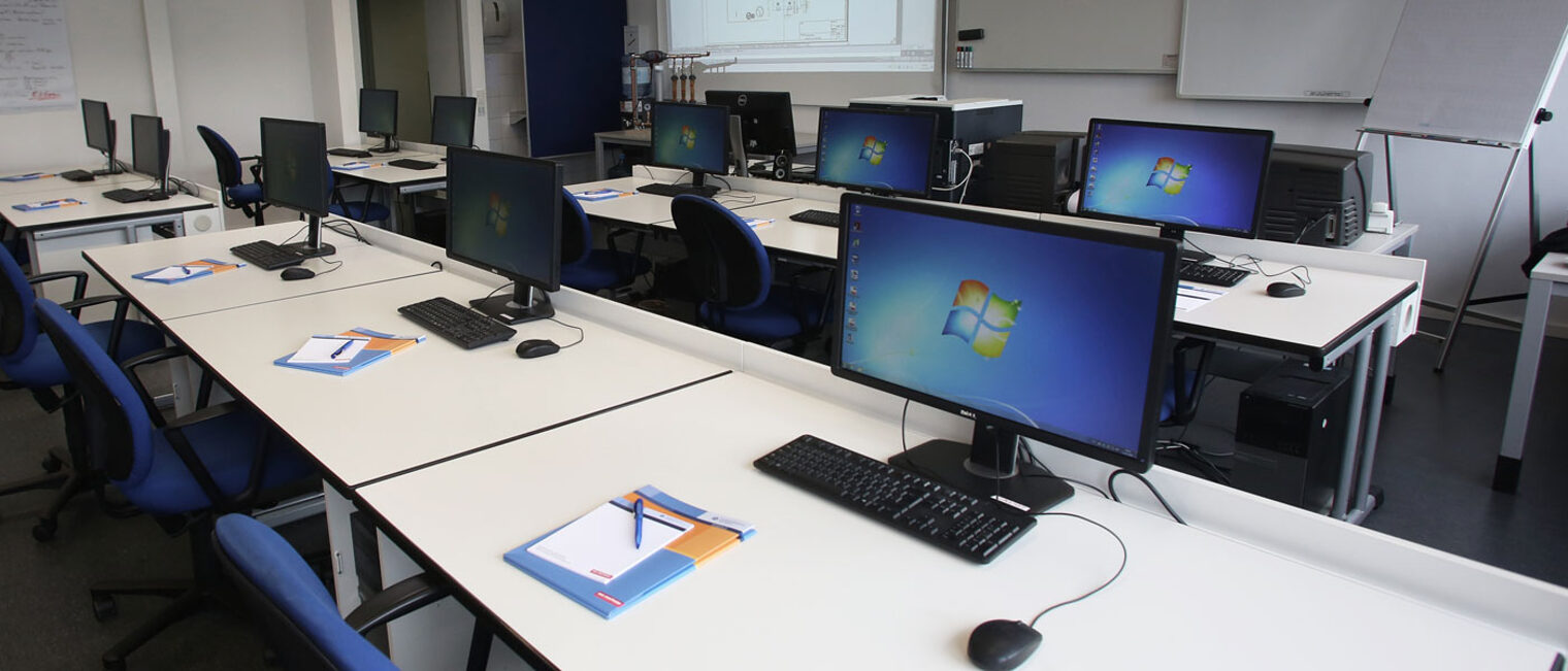20186 PC Monitor Klassenraum