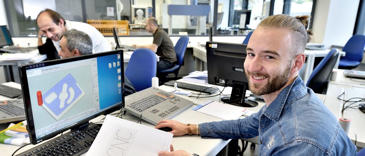 17633 CNC Unterricht Bildschirm Computer Monitor