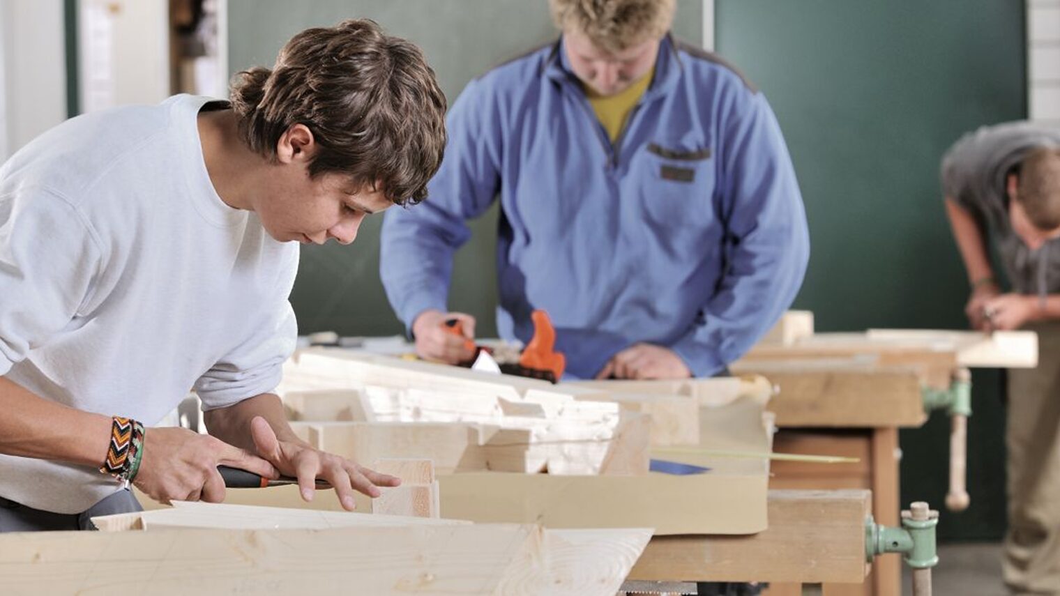 6033 Holz Lehrling Azubi Werkstatt Zimmerer Schreiner